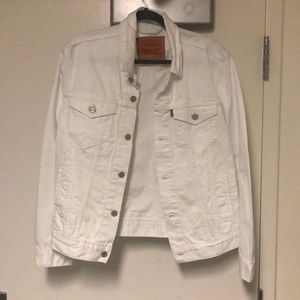 Levi’s Men’s Denim Trucker Jacker (White)